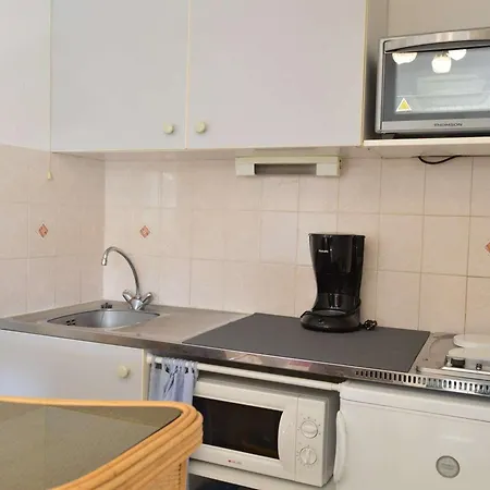 En Bord De Avec Piscine Et Parking Prive A 300m De La - Cap D'agde - Fr-1-249-315 Apartment